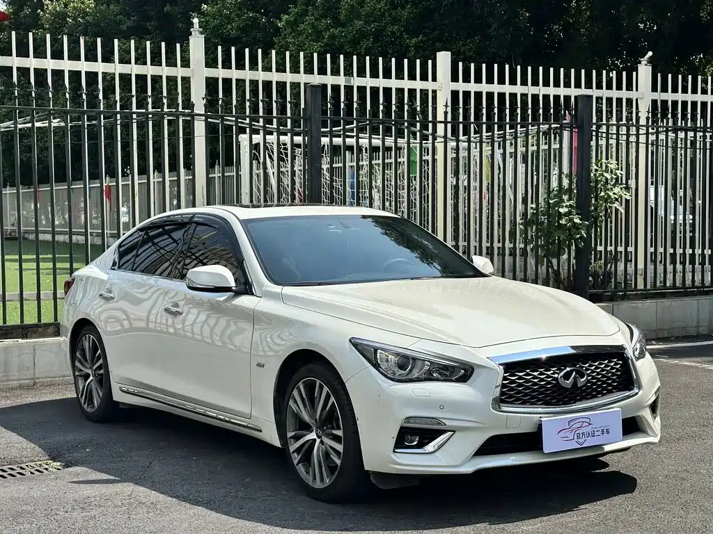 Infiniti Q50L — фото 3
