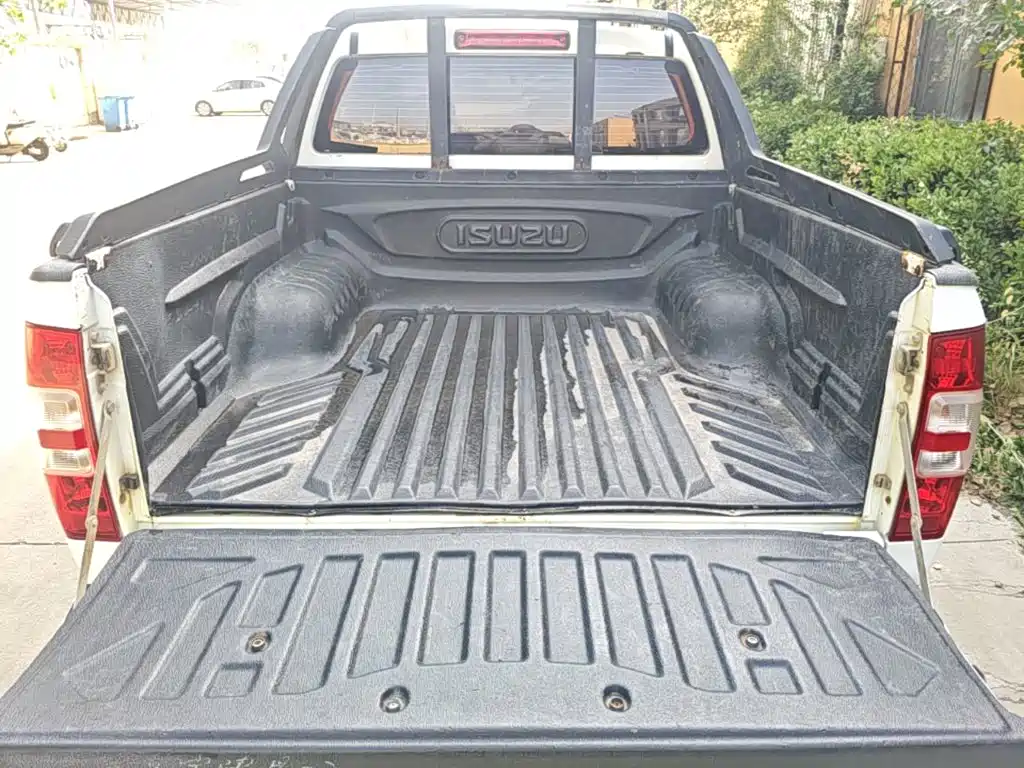 Isuzu RE-MAX Ruimai — фото 18
