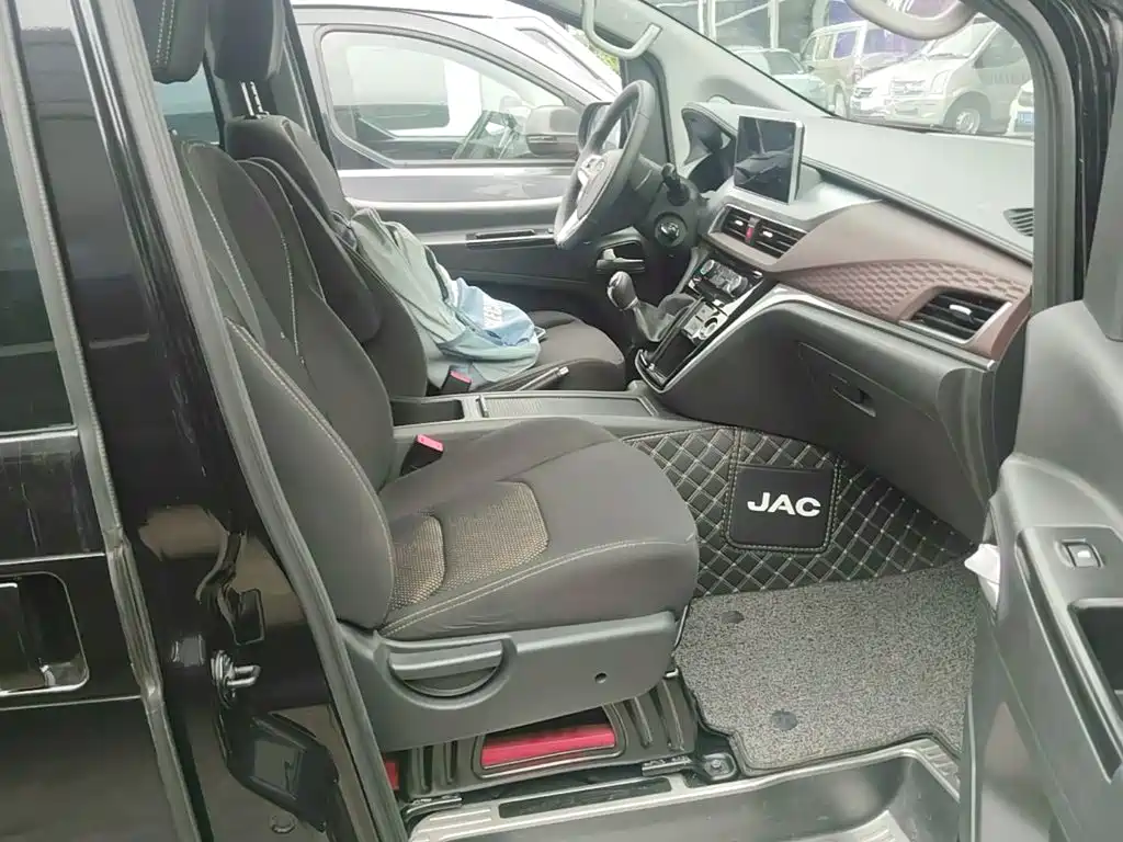 JAC Refine Refine M3 — фото 24