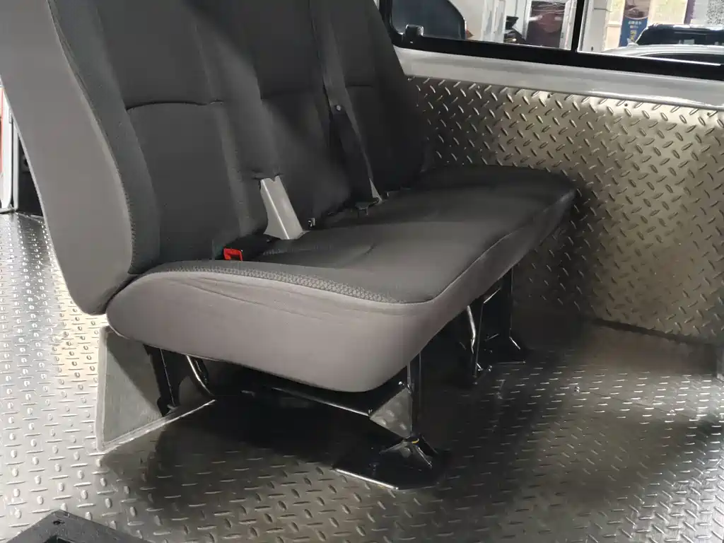 JMC Tesla — фото 7