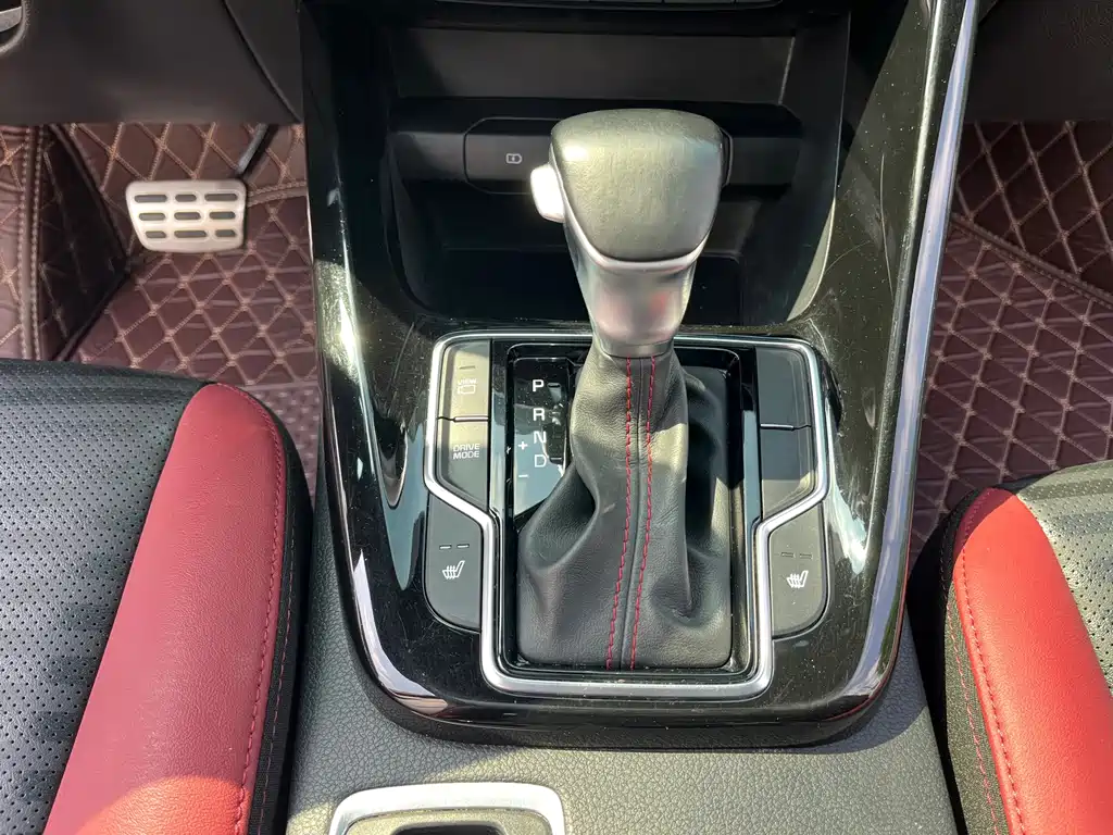 Kia Sportage — фото 13