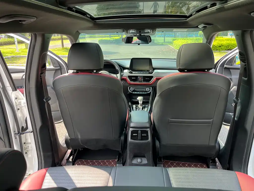 Kia Sportage — фото 21