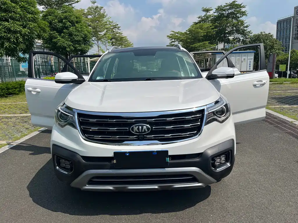 Kia Sportage — фото 25
