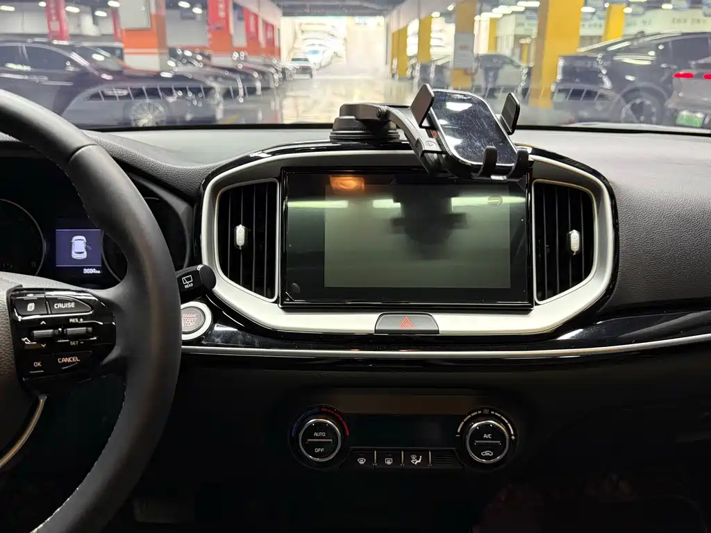 Kia KX1 — фото 15