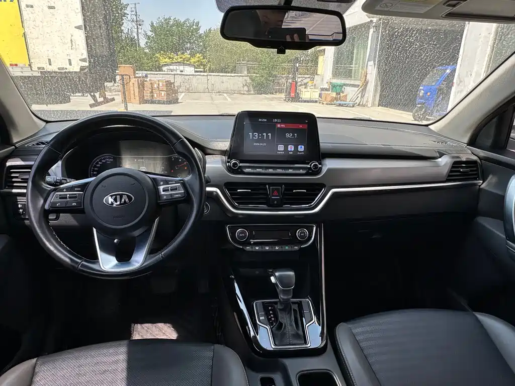 Kia Sportage — фото 6