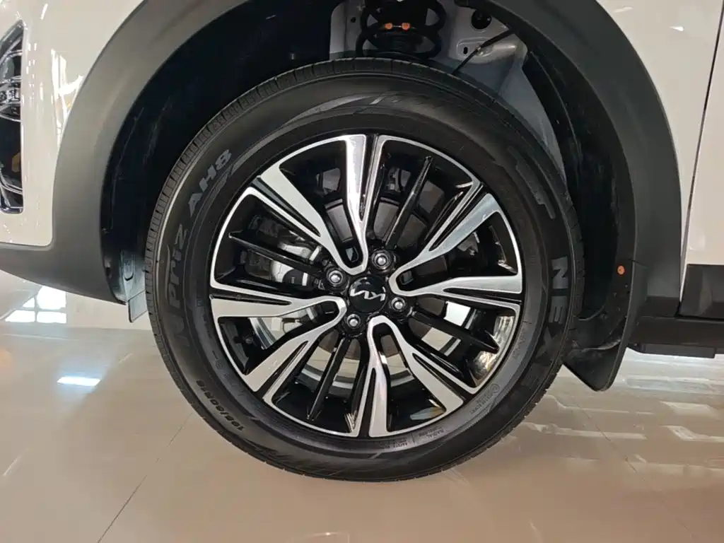 Kia KX1 — фото 22