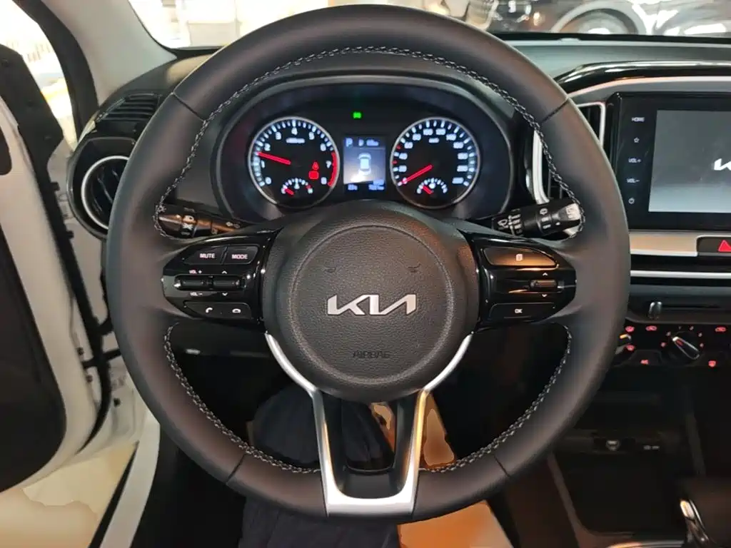 Kia KX1 — фото 10
