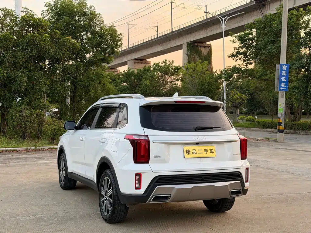 Kia Sportage — фото 9