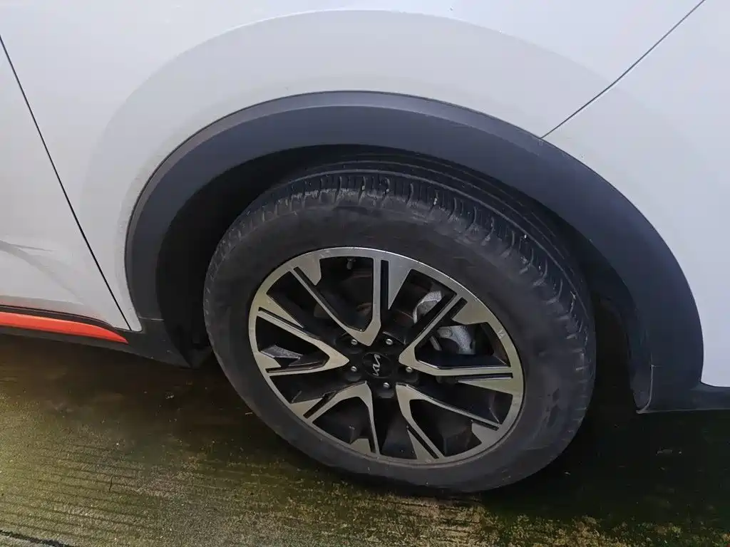 Kia Sportage — фото 24