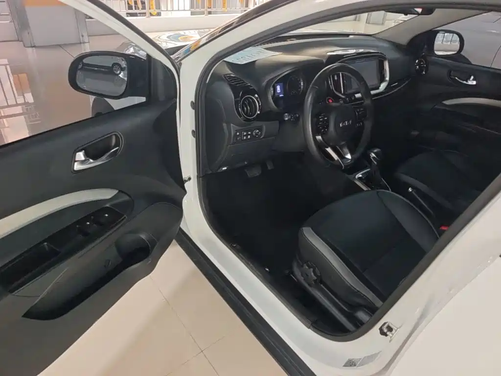 Kia KX1 — фото 15