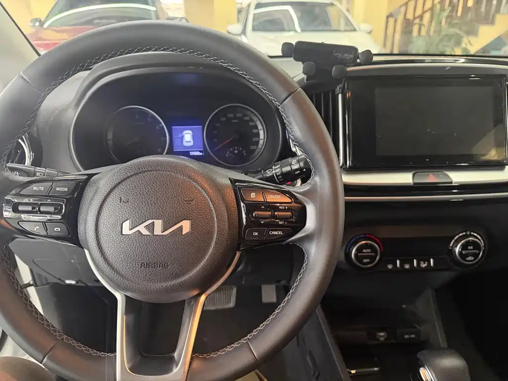 Kia KX1 — фото 13