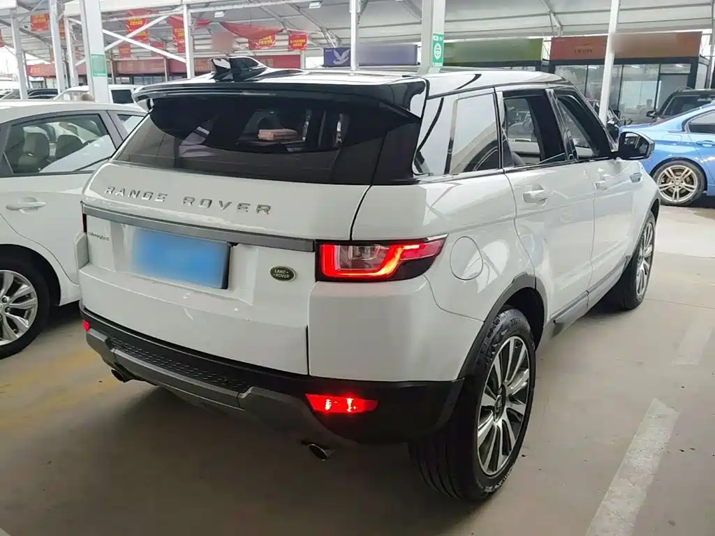 Land Rover Evoque — фото 6