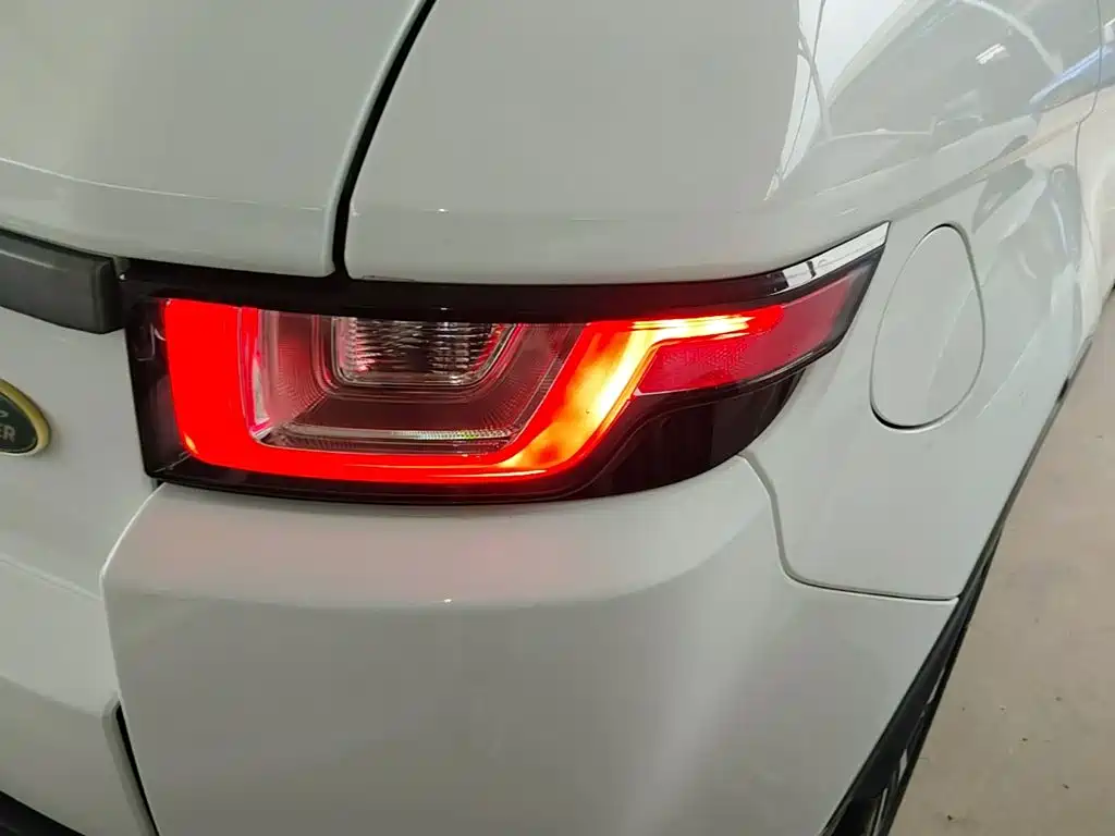 Land Rover Evoque — фото 7