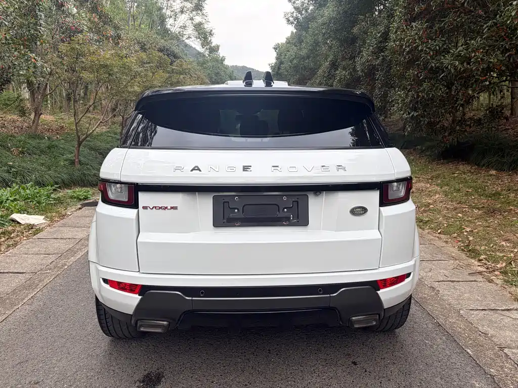 Land Rover Evoque — фото 5