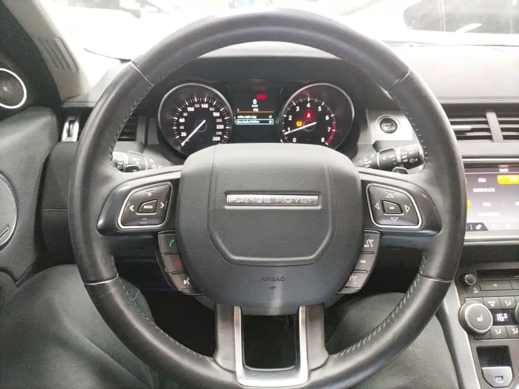 Land Rover Evoque — фото 2