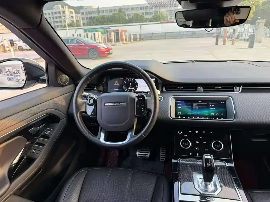 Land Rover Evoque — фото 6