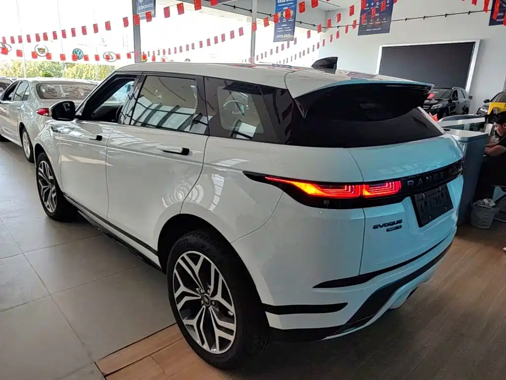 Land Rover Evoque — фото 4