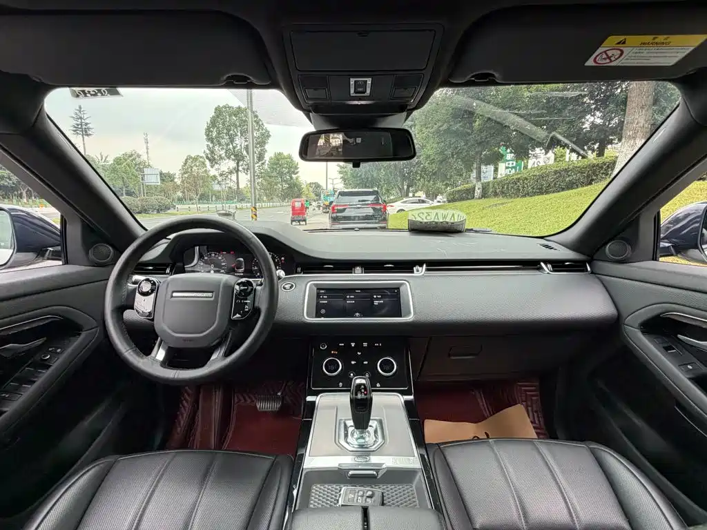 Land Rover Evoque — фото 13