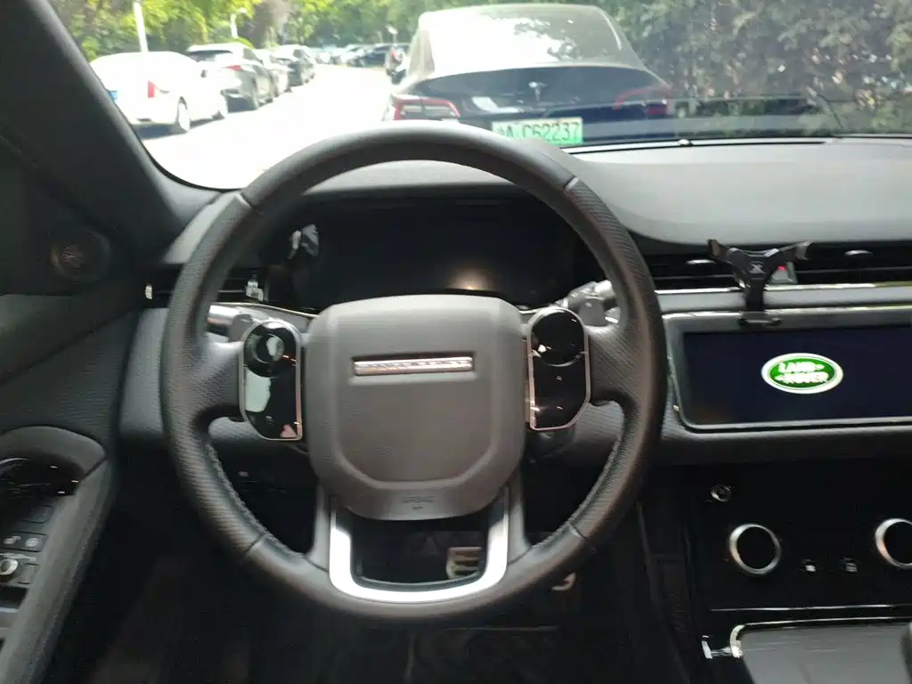 Land Rover Evoque — фото 6
