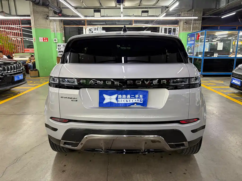 Land Rover Evoque — фото 6