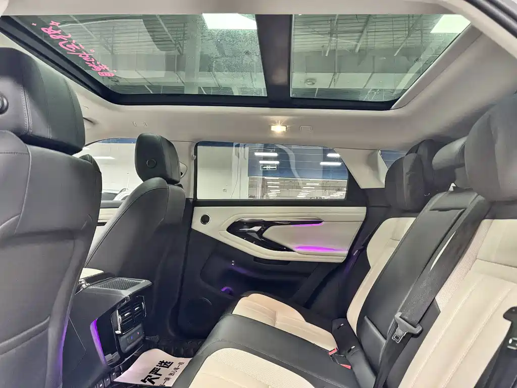 Land Rover Evoque — фото 10