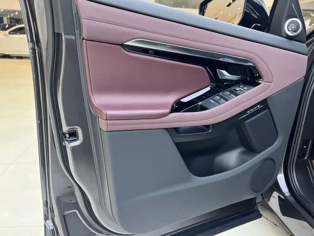 Land Rover Evoque — фото 6