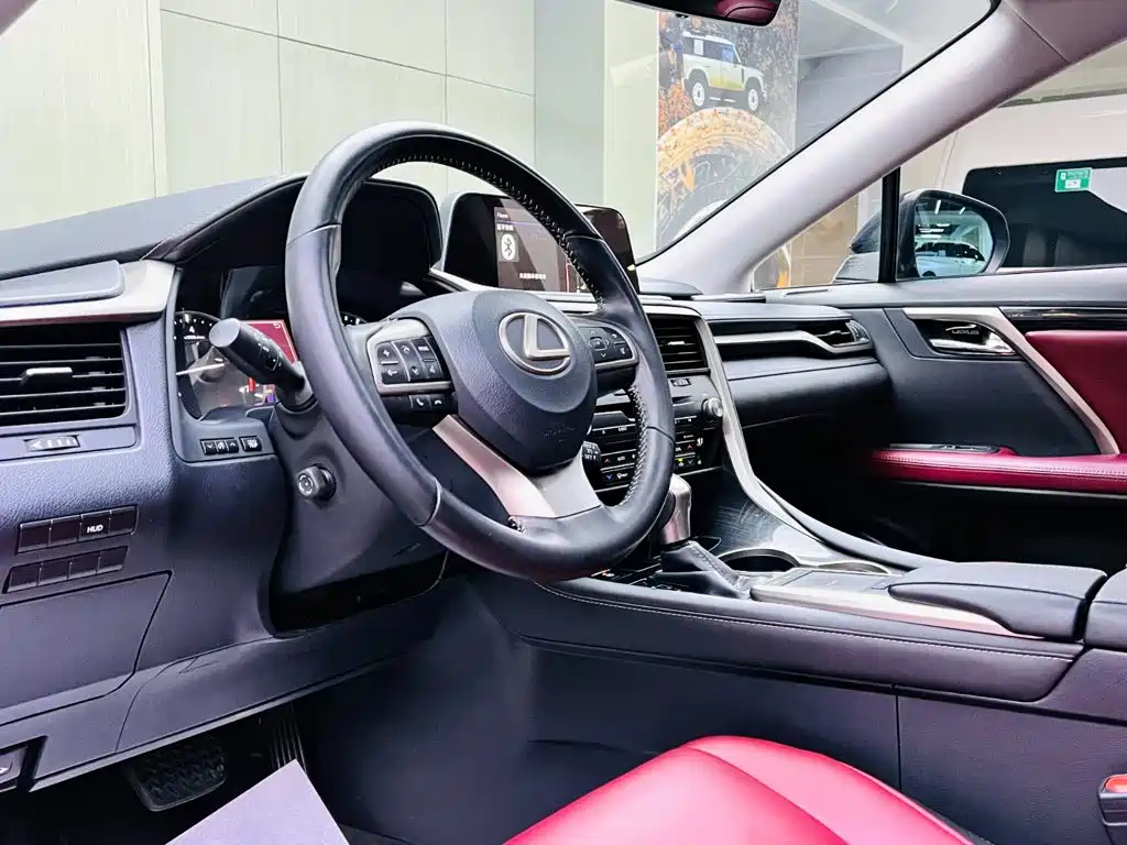 Lexus RX — фото 8