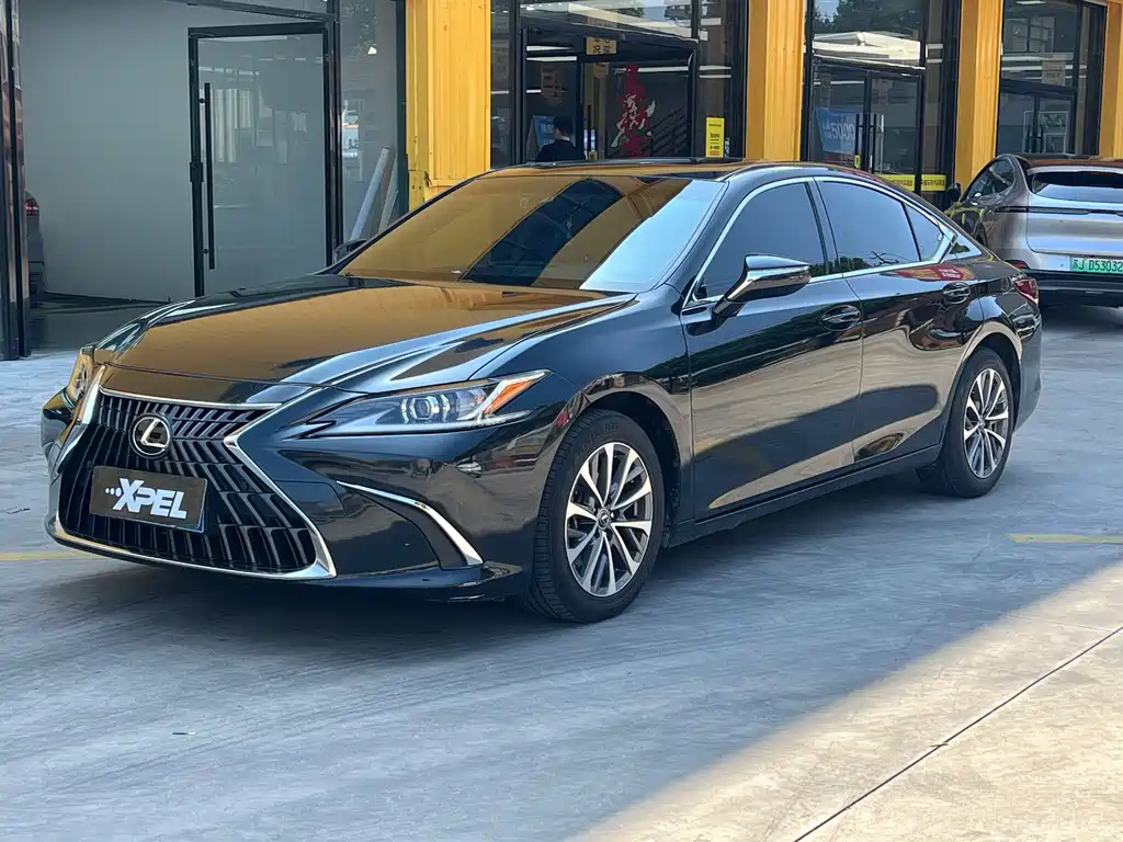 Lexus ES — фото 3