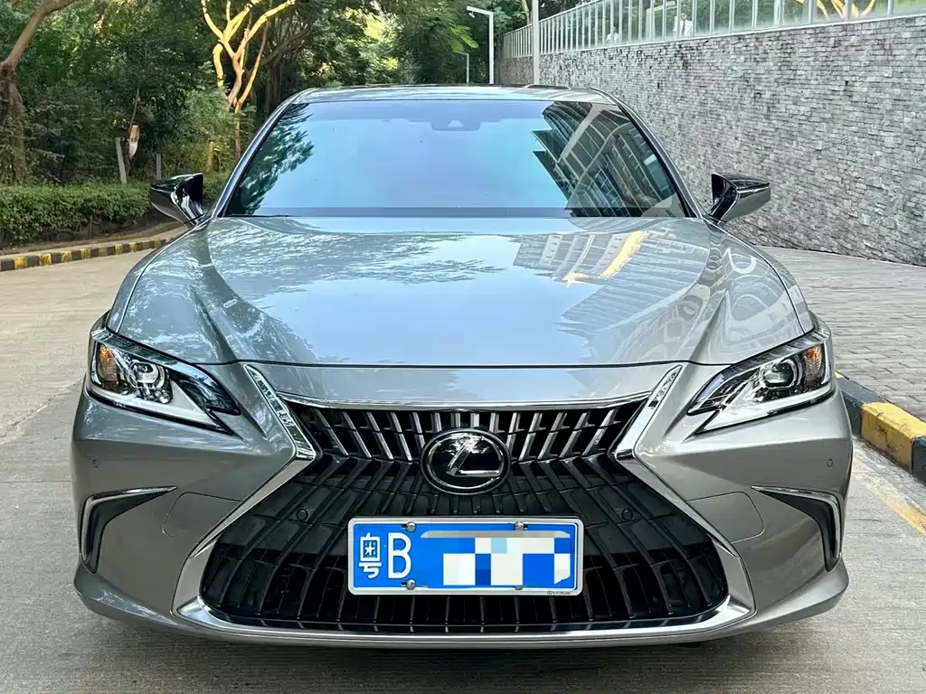 Lexus ES — фото 2