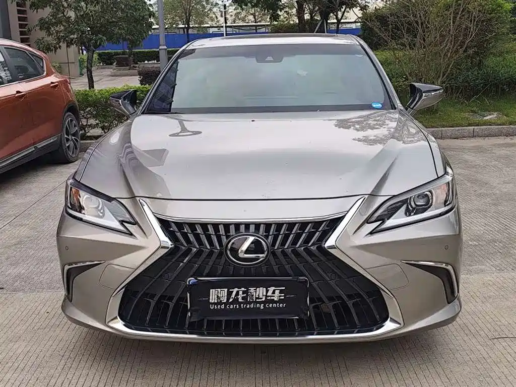 Lexus ES — фото 2