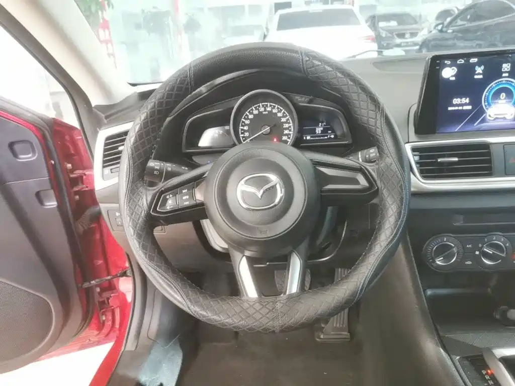 Mazda 3 Axela — фото 10