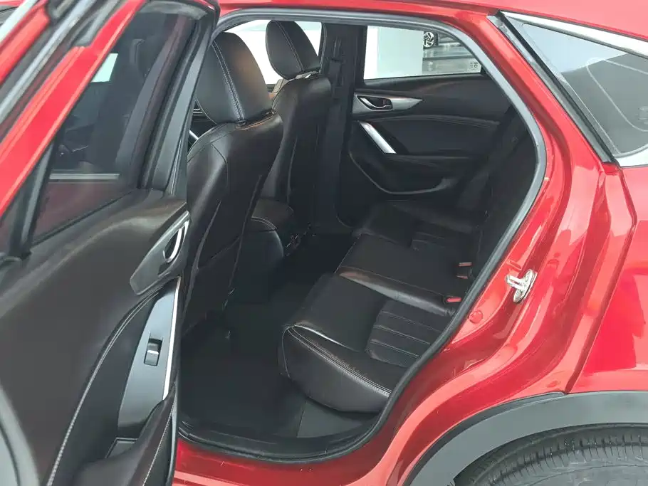 Mazda CX-4 — фото 11