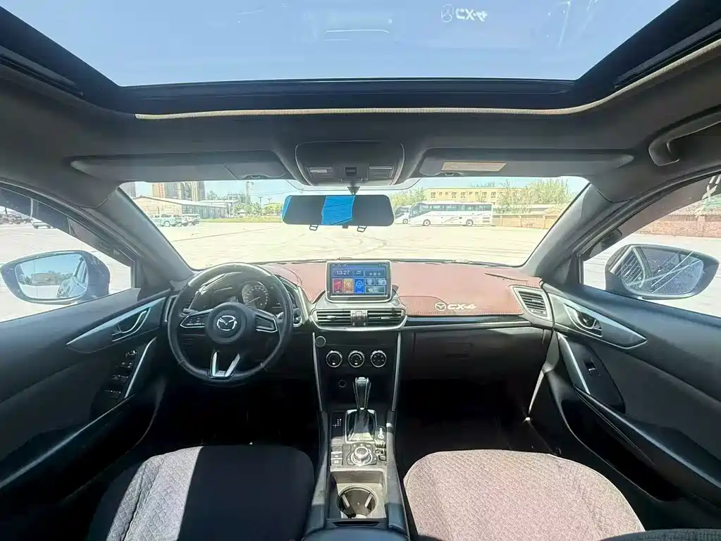 Mazda CX-4 — фото 5