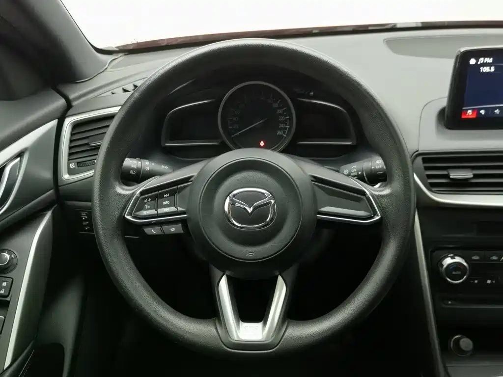 Mazda CX-4 — фото 11