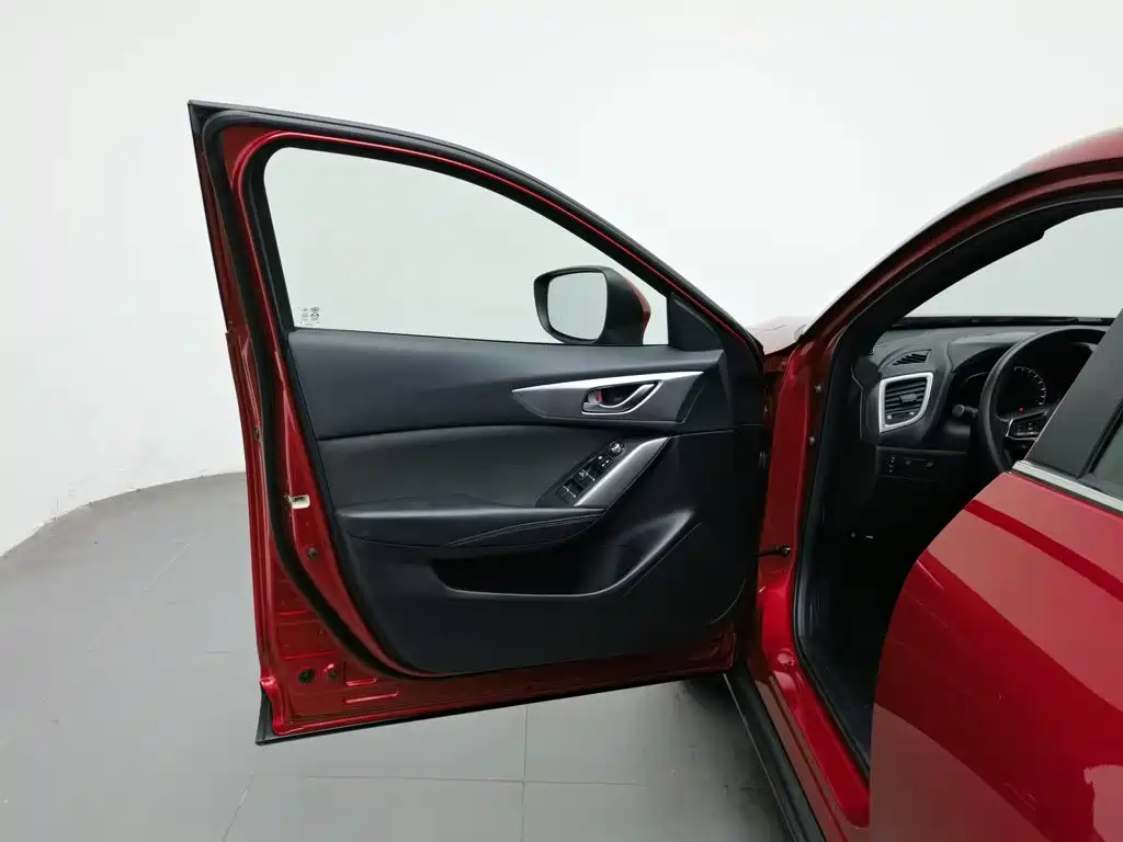 Mazda CX-4 — фото 8