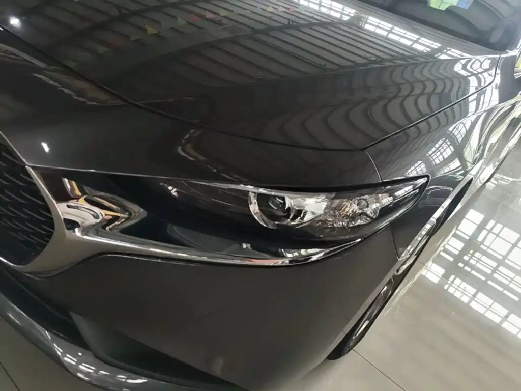 Mazda 3 Axela — фото 23