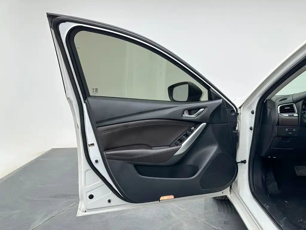 Mazda Atenza — фото 11