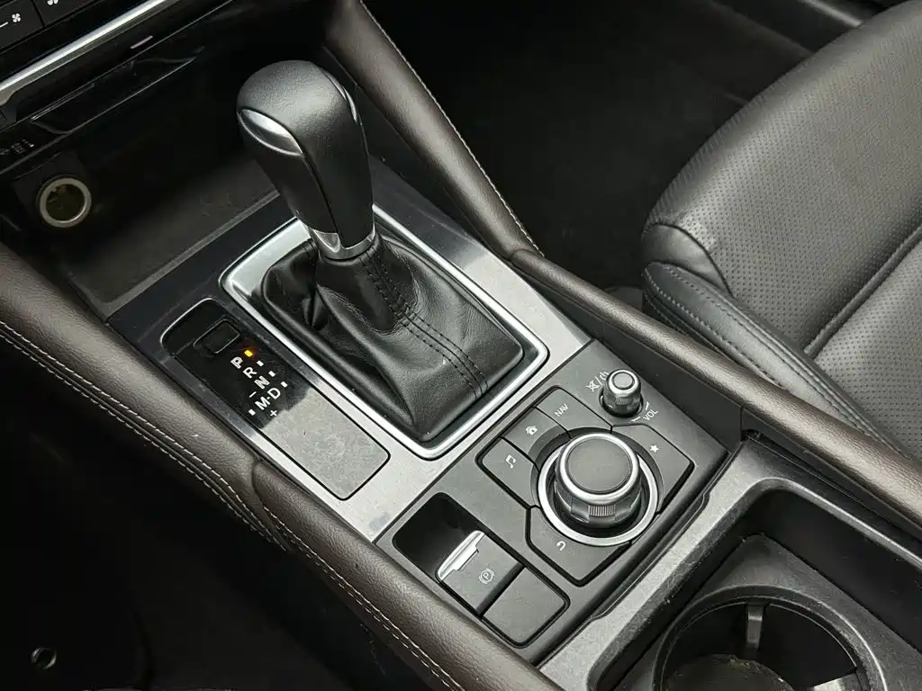 Mazda Atenza — фото 18