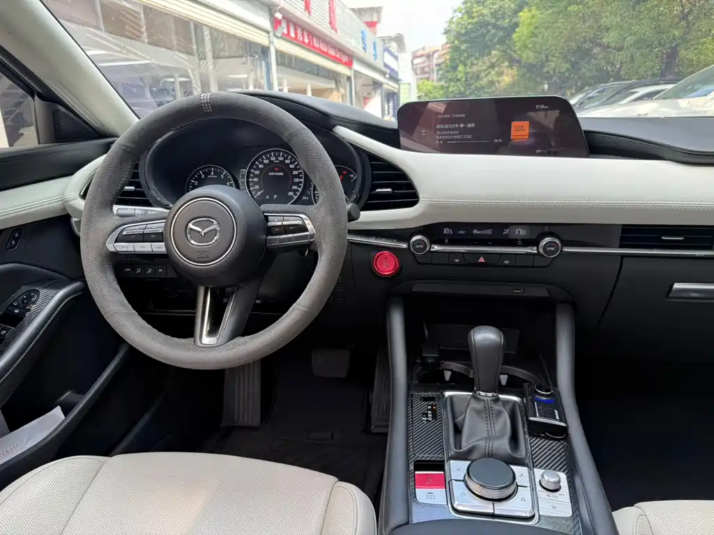 Mazda 3 Axela — фото 20