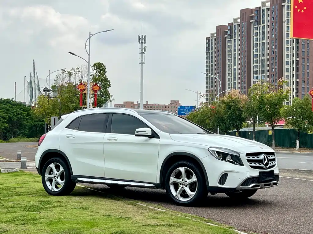 Mercedes-Benz GLA — фото 3