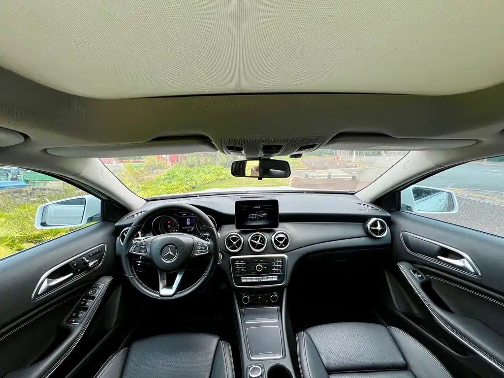 Mercedes-Benz GLA — фото 5