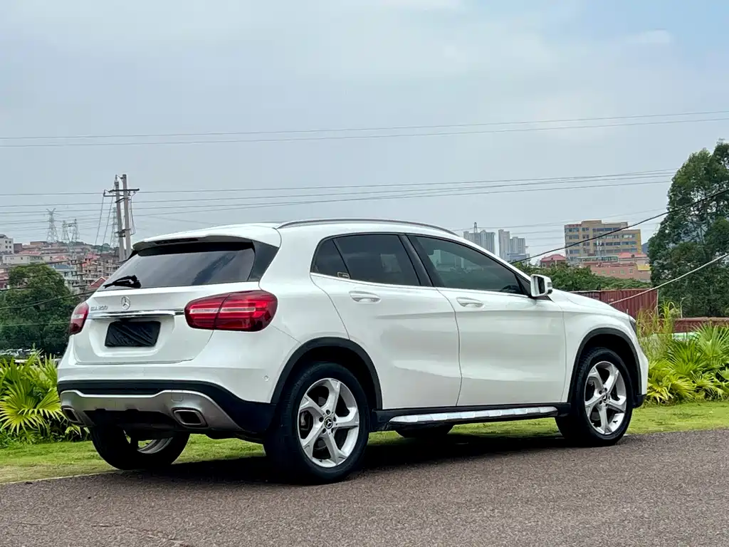 Mercedes-Benz GLA — фото 7