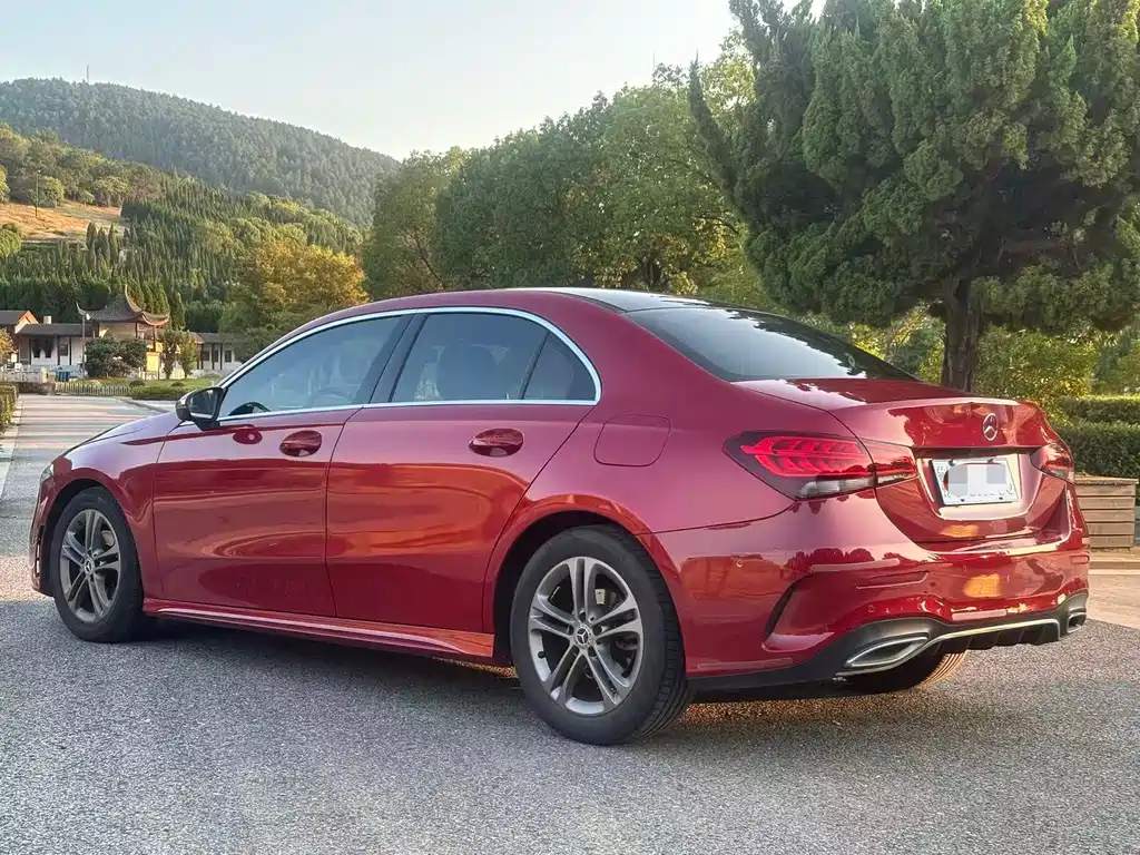 Mercedes-Benz A-Class — фото 10