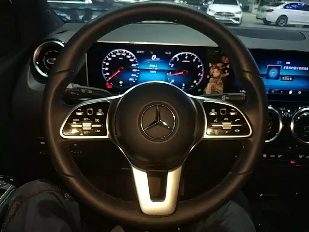Mercedes-Benz B-Class — фото 10