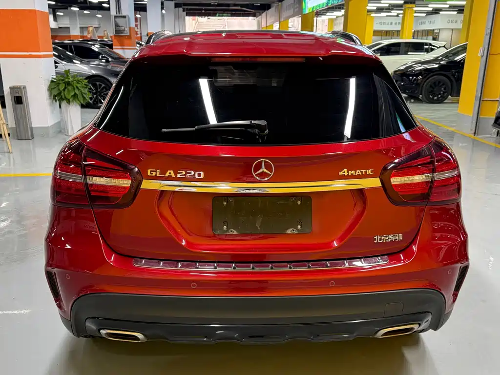 Mercedes-Benz GLA — фото 6