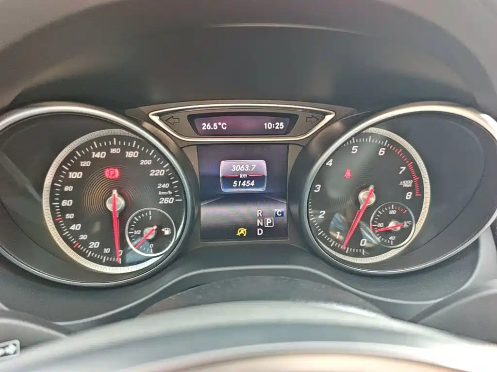 Mercedes-Benz GLA — фото 11