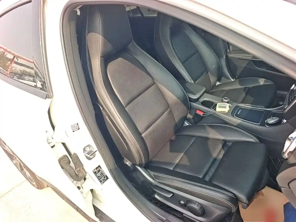 Mercedes-Benz GLA — фото 24
