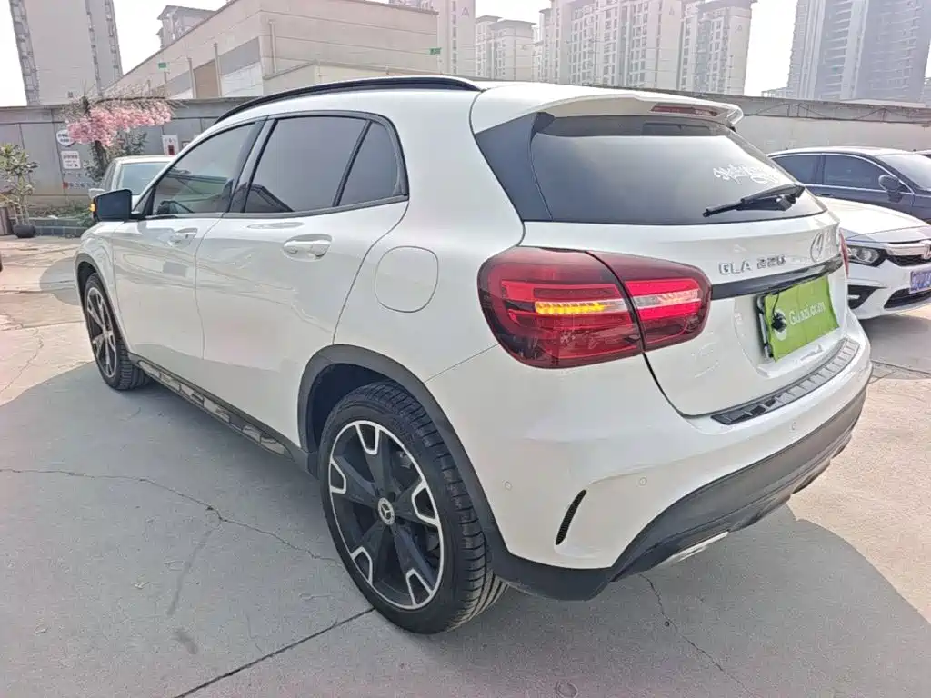 Mercedes-Benz GLA — фото 4