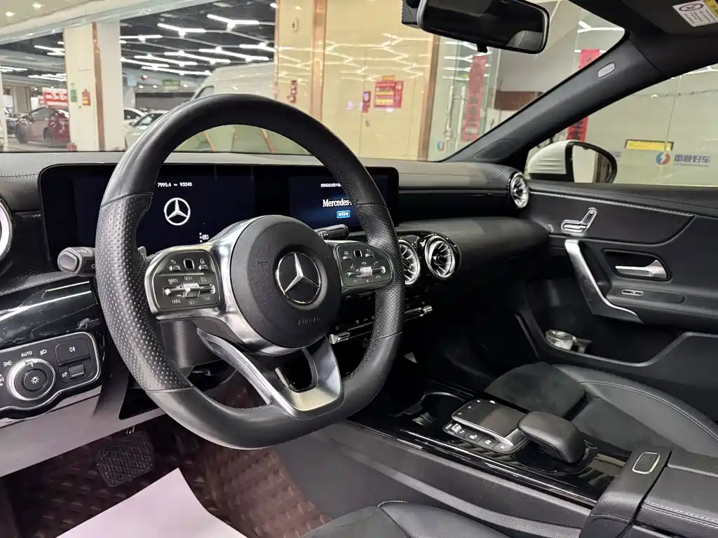 Mercedes-Benz A-Class — фото 4
