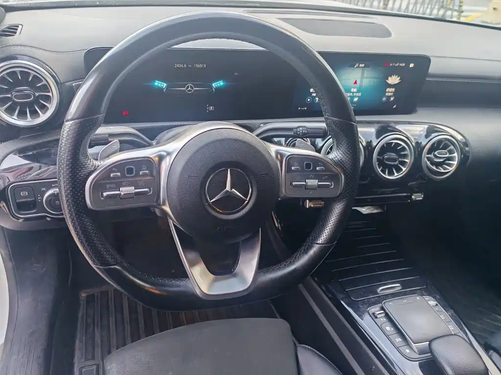 Mercedes-Benz A-Class — фото 15